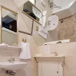 Tyrstrup 4*