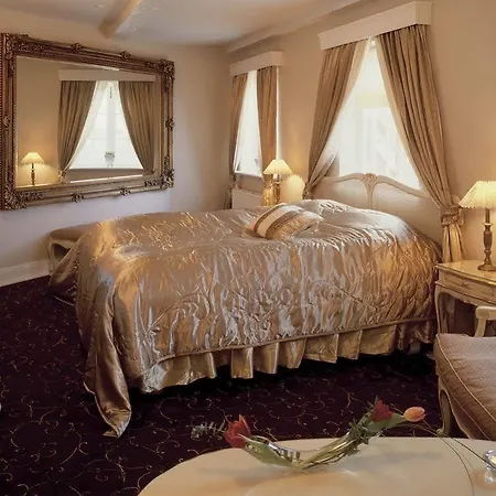 Tyrstrup Kro 4*