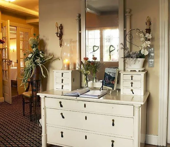 Tyrstrup Värdshus 4*